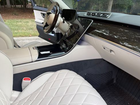 Used 2022 Mercedes-Benz S 580 4MATIC Sedan image 12