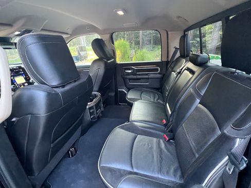 Used 2019 RAM 3500 Laramie image 11