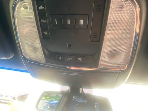 Used 2014 Jeep Grand Cherokee Limited w/ Trailer Tow Group IV RWD image 11