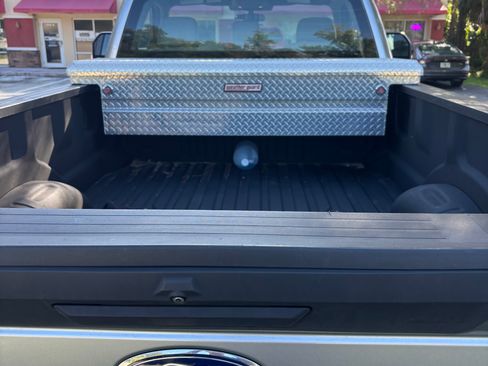 Used 2022 Ford F250 XL w/ STX Appearance Package AWD/4WD image 8