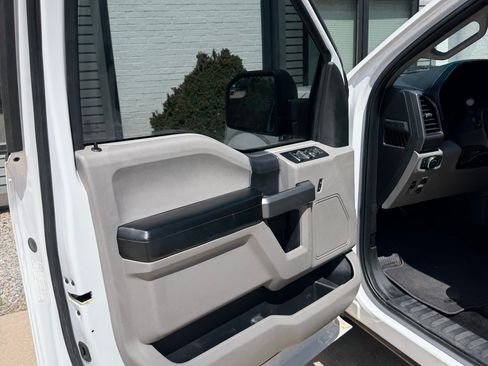 Used 2017 Ford F150 XLT w/ Trailer Tow Package AWD/4WD image 6