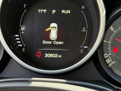 Used 2016 FIAT 500X Trekking image 11