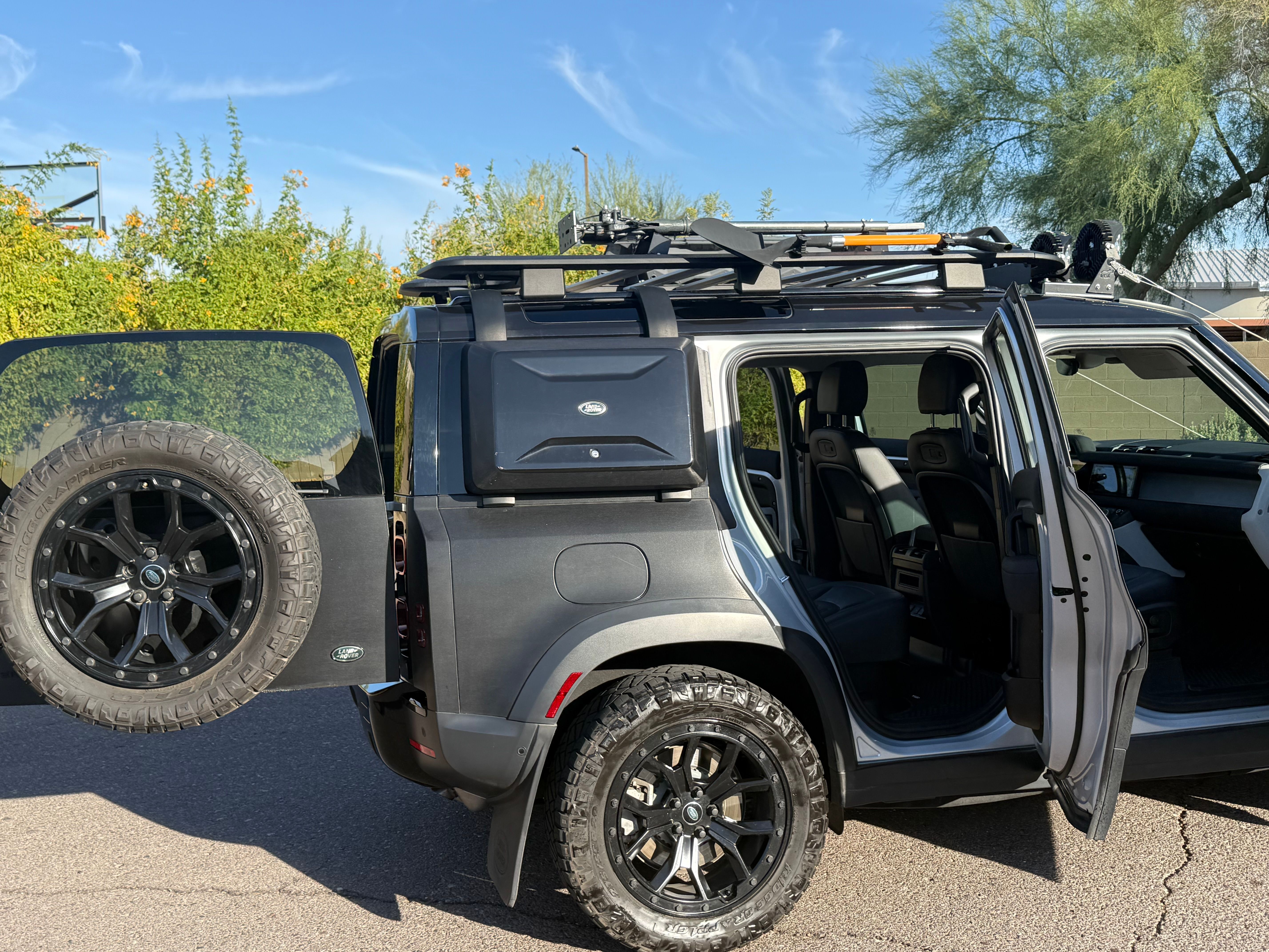 Used 2022 Land Rover Defender 110 SE AWD/4WD image 8
