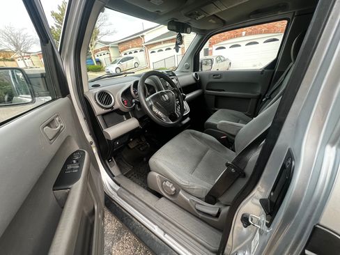 Used 2011 Honda Element EX image 11
