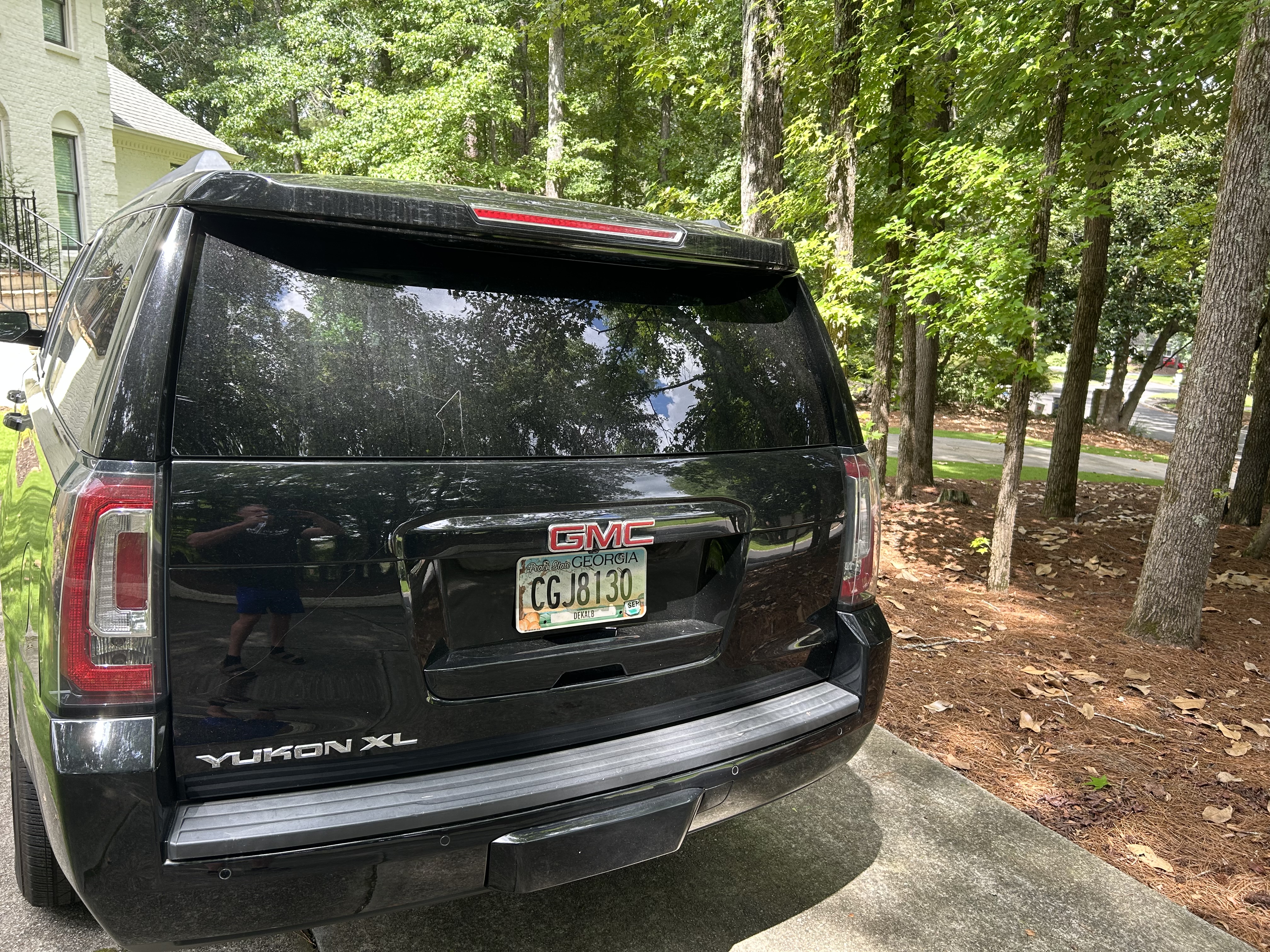 Used 2019 GMC Yukon XL SLT w/ Open Road Package RWD image 2
