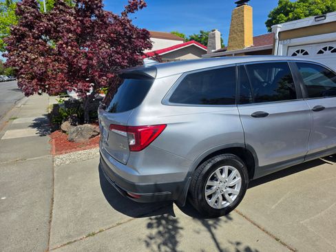 Used 2019 Honda Pilot LX image 11