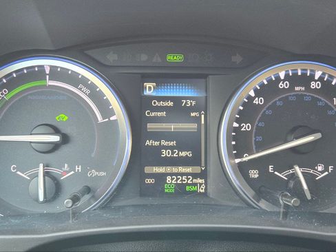 Used 2018 Toyota Highlander XLE image 12