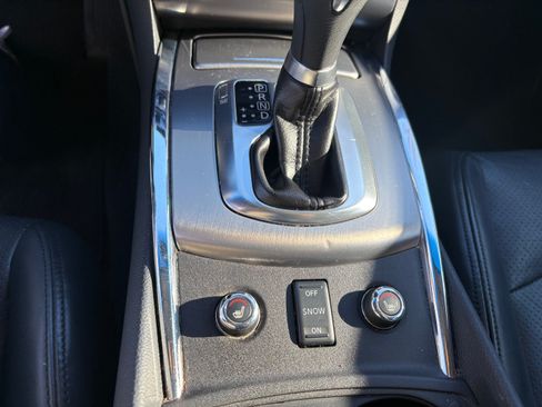 Used 2010 INFINITI G37 x Sedan w/ Premium Pkg image 20