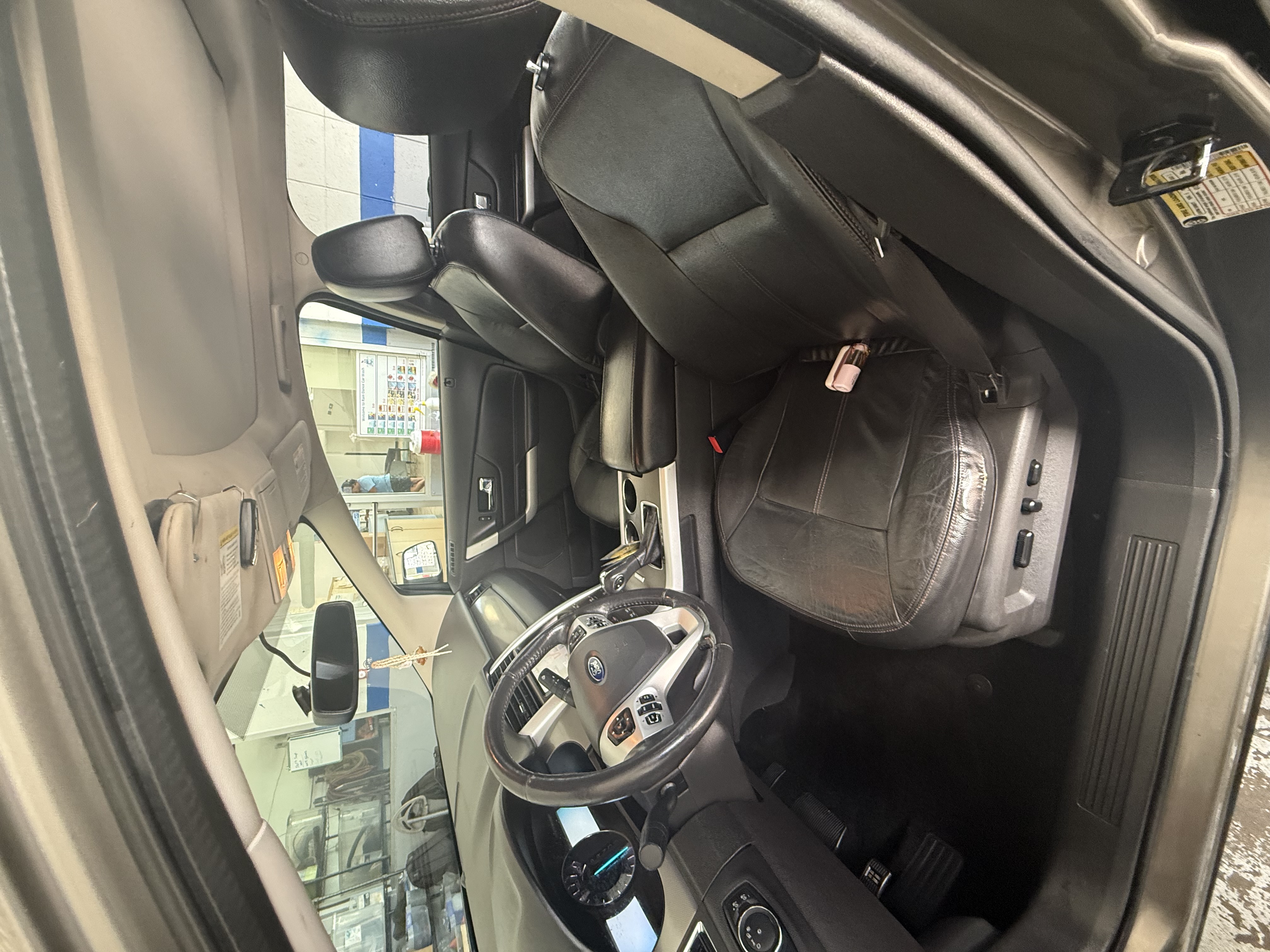 Used 2014 Ford Edge SEL w/ Equipment Group 205A AWD/4WD image 9
