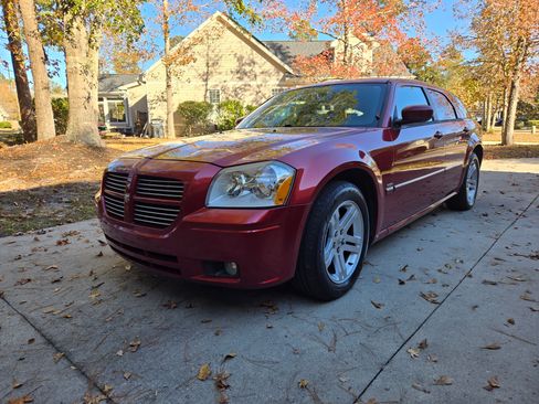 Used 2005 Dodge Magnum R/T w/ Convenience Group II image 1