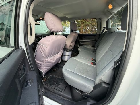 Used 2014 RAM 2500 Tradesman w/ Chrome Appearance Group image 6