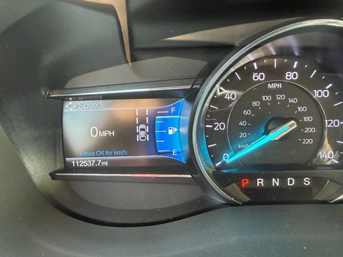Used 2018 Ford Explorer XLT w/ Equipment Group 202A AWD/4WD image 17