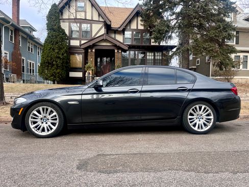 Used 2011 BMW 550i Sedan RWD image 6