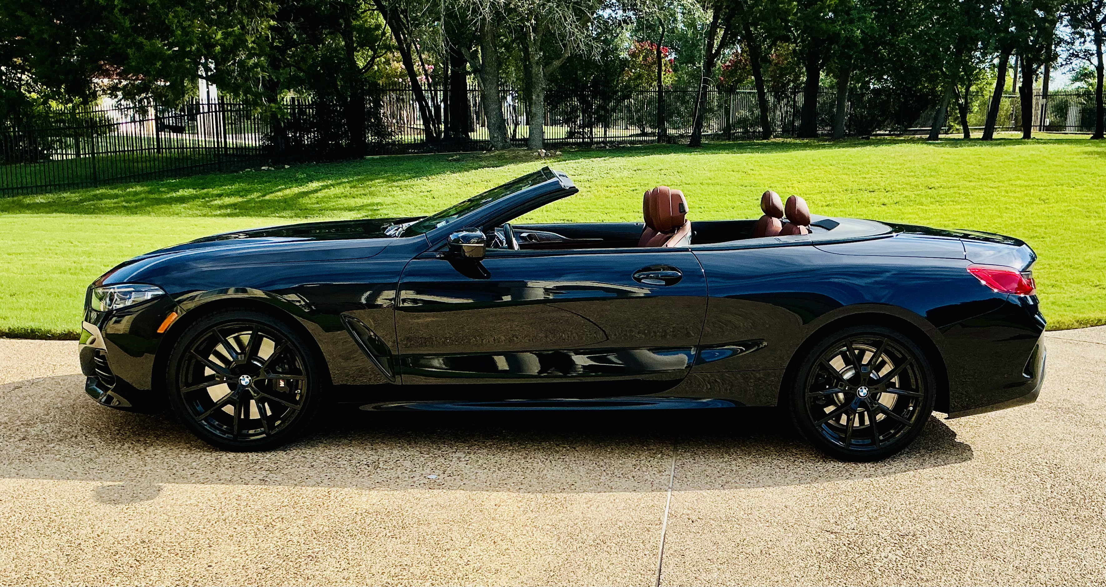 Used 2024 BMW 840i Convertible w/ Comfort Seating Package RWD image 11