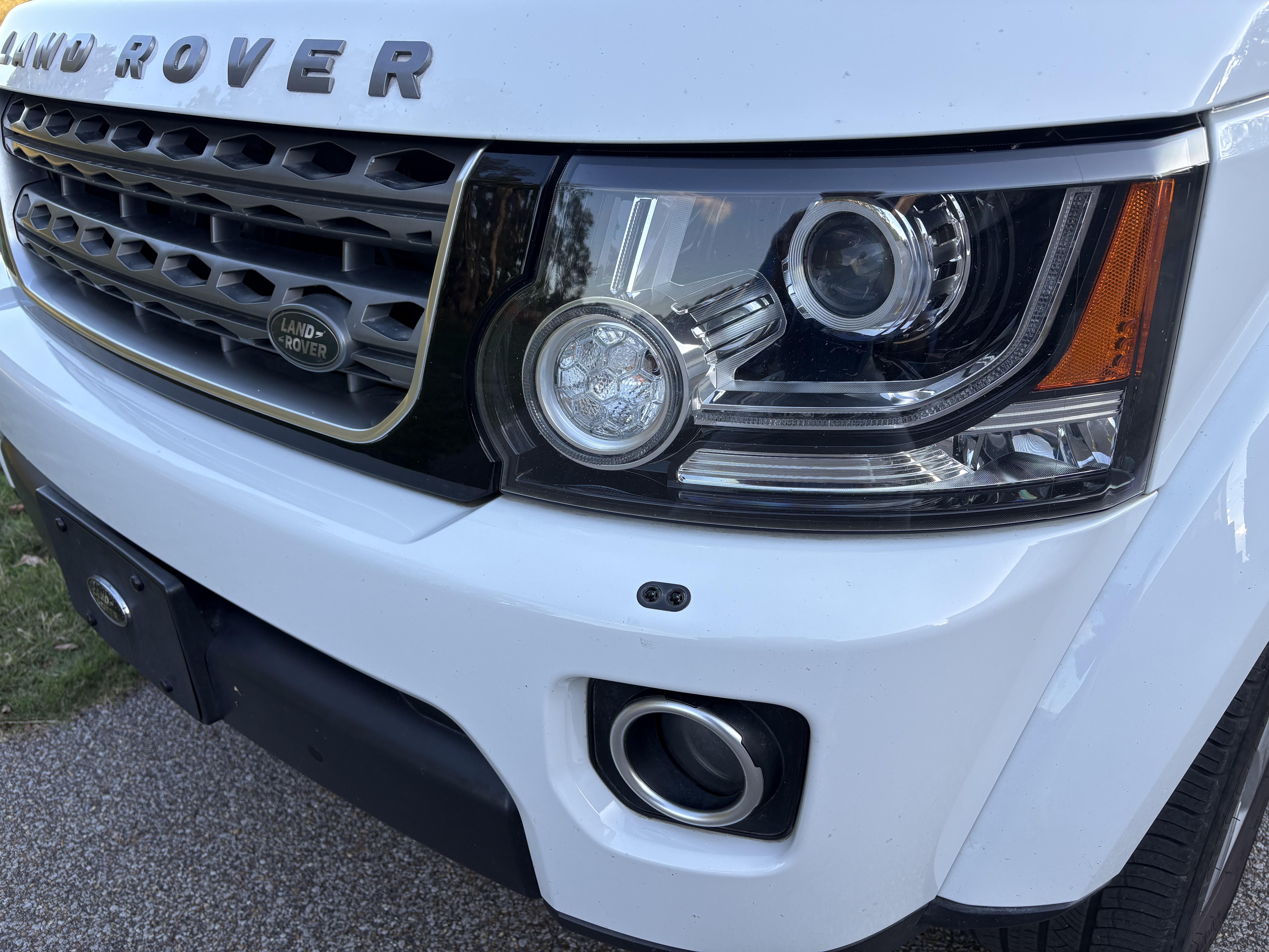 Used 2015 Land Rover LR4 HSE AWD/4WD image 4