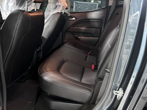 Used 2018 GMC Canyon SLT w/ Driver Alert Package image 11