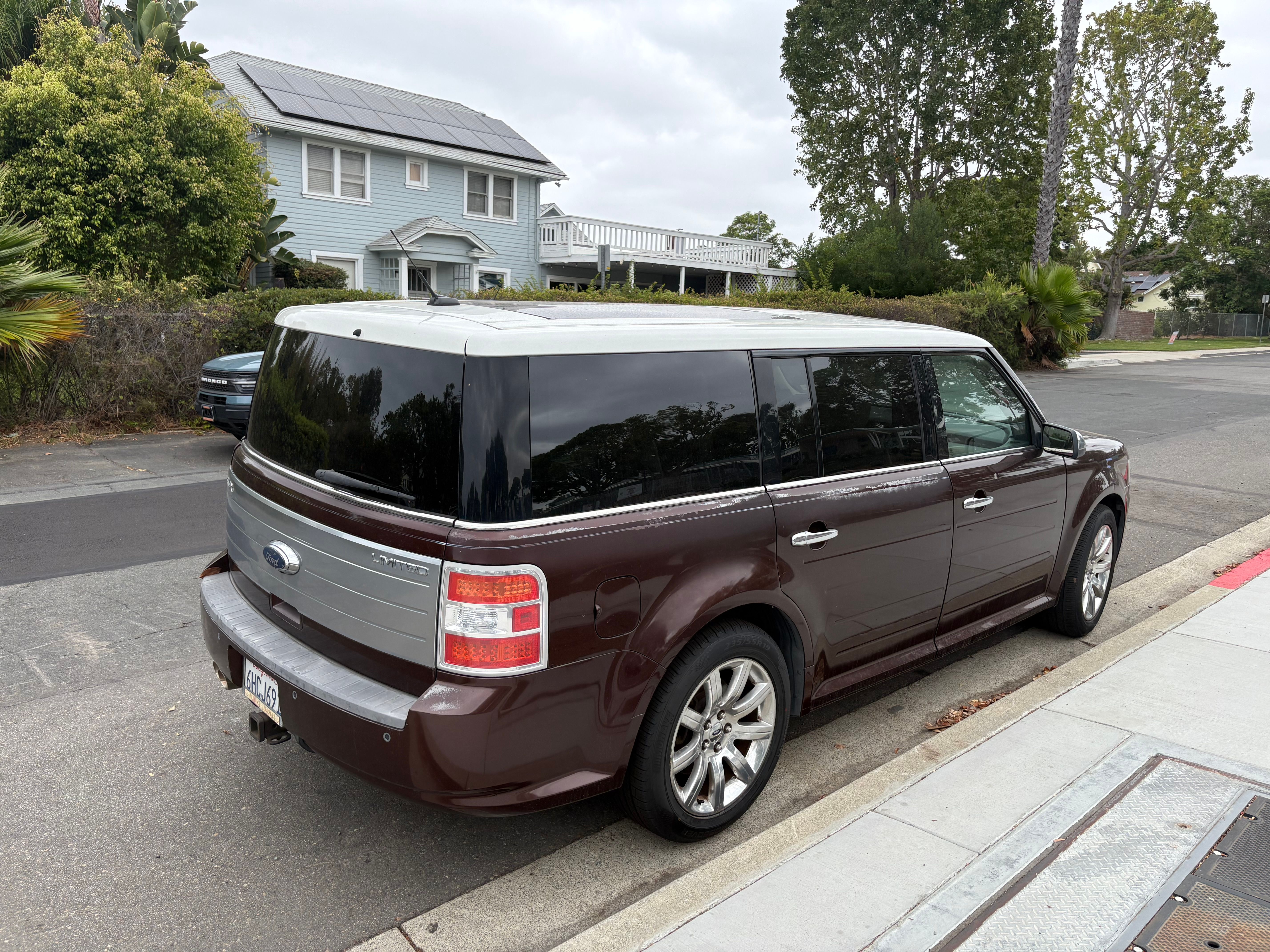 Used 2009 Ford Flex Limited FWD image 11