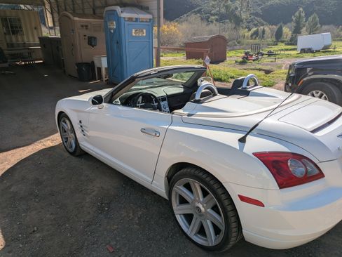 Used 2005 Chrysler Crossfire Limited image 11