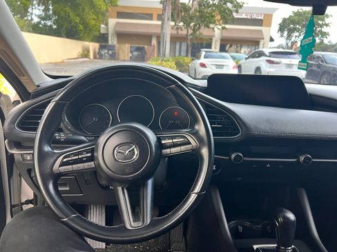 Used 2021 MAZDA MAZDA3 s image 10