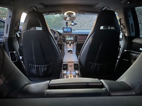 Used 2014 Porsche Panamera 4S image 21