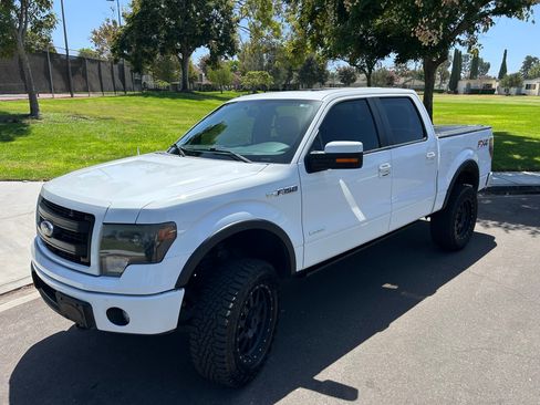 Used 2014 Ford F150 FX4 w/ Equipment Group 402A Luxury AWD/4WD image 1