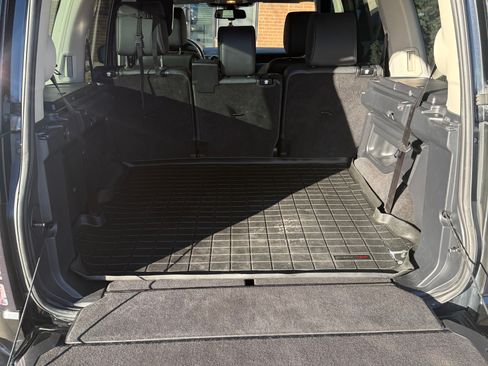 Used 2016 Land Rover LR4 HSE image 12