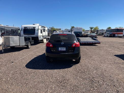 Used 2009 Nissan Rogue SL w/ Premium Pkg image 4