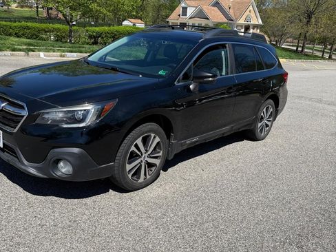 Used 2018 Subaru Outback 3.6R Limited image 5