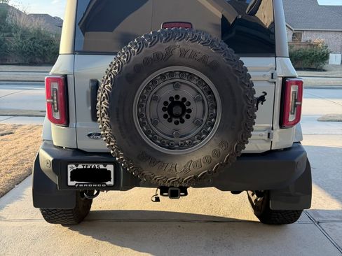 Used 2022 Ford Bronco Wildtrak image 10