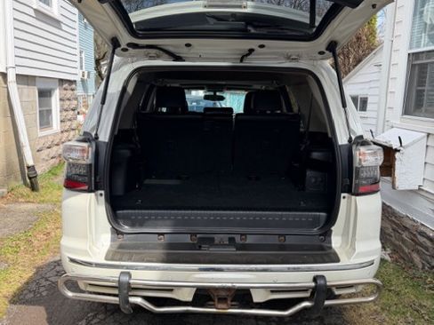 Used 2016 Toyota 4Runner Limited image 5