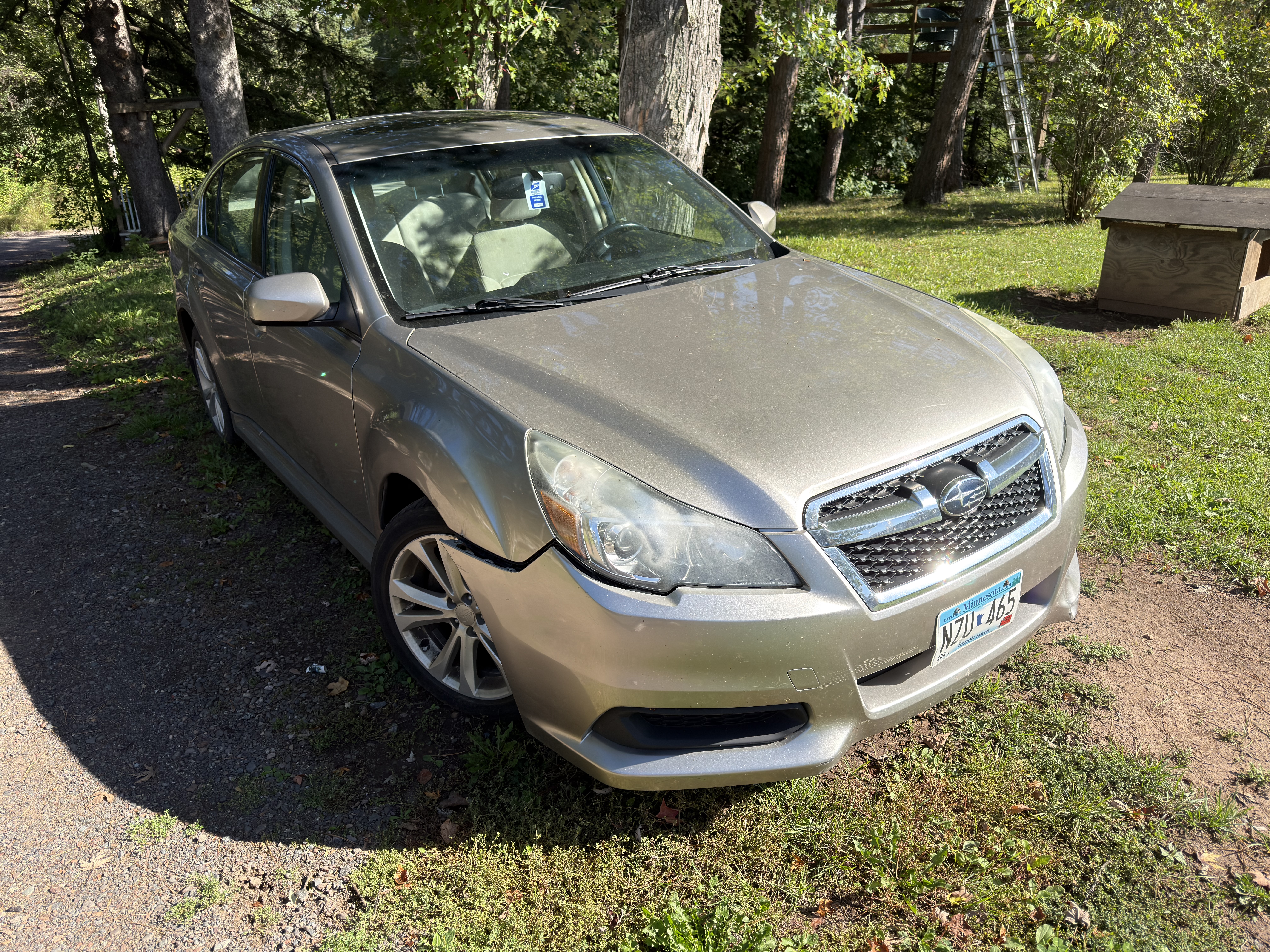 Used 2014 Subaru Legacy 2.5i Premium AWD/4WD image 1