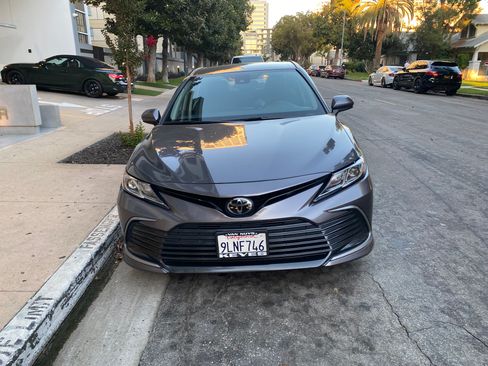 Used 2023 Toyota Camry LE FWD image 1