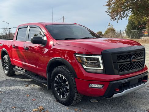 Used 2021 Nissan Titan PRO-4X image 10
