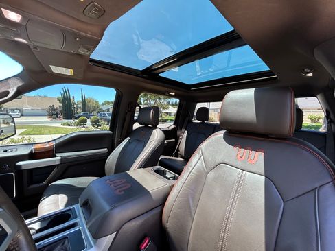 Used 2015 Ford F150 King Ranch w/ Equipment Group 601A Luxury AWD/4WD image 15