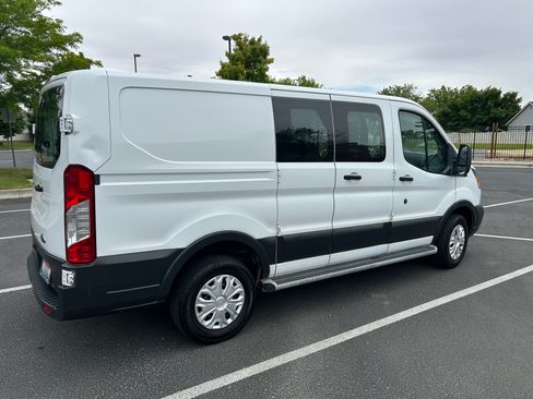 Used 2018 Ford Transit 250 130 Low Roof w/ Exterior Upgrade Package RWD image 2