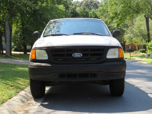 Used 2004 Ford F150 XL RWD image 2