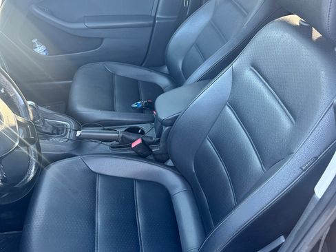 Used 2017 Volkswagen Jetta SE image 11