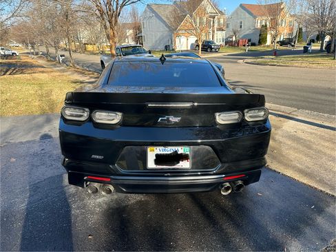 Used 2019 Chevrolet Camaro SS image 11