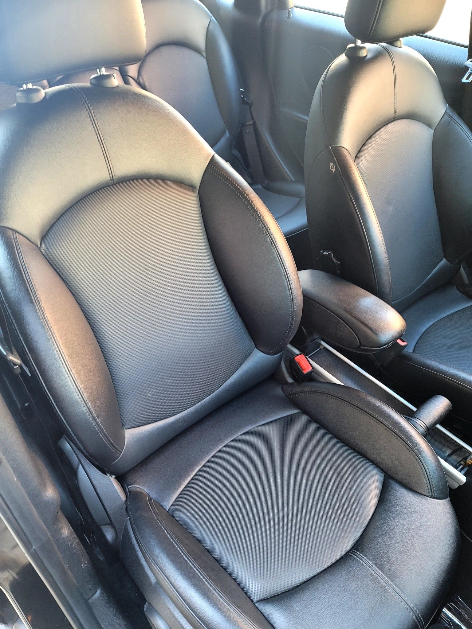 Used 2014 MINI Cooper Countryman FWD image 10