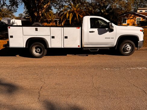 Used 2021 Chevrolet Silverado 3500 W/T w/ WT Fleet Convenience Package image 2