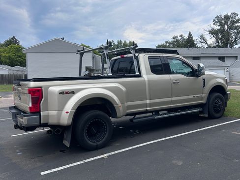 Used 2018 Ford F350 Lariat w/ Tow Technology Bundle AWD/4WD image 5