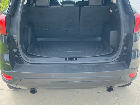 Used 2019 Ford Escape SE image 13