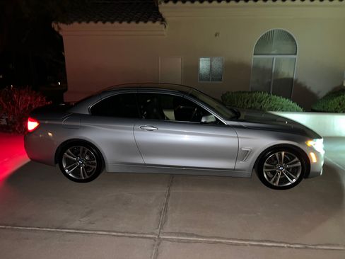 Used 2018 BMW 430i Convertible image 2