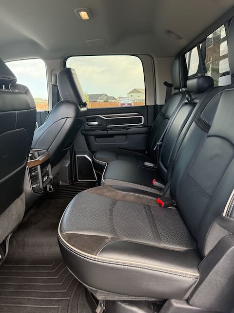 Used 2023 RAM 4500 Laramie AWD/4WD image 14