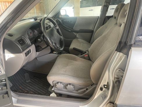 Used 2002 Subaru Forester L image 14