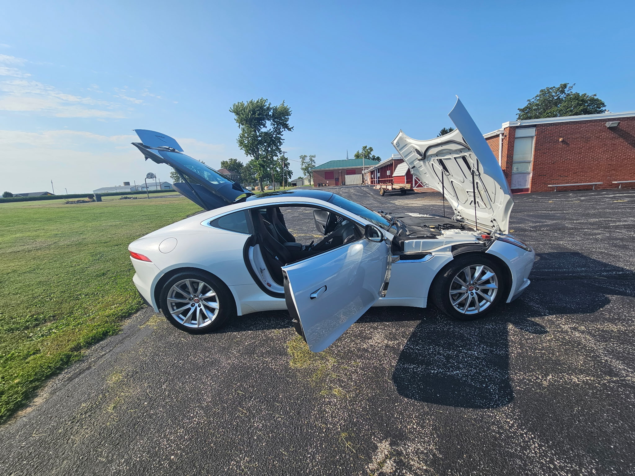 Used 2016 Jaguar F-TYPE Coupe RWD image 13