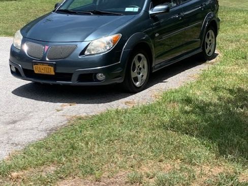 Used 2006 Pontiac Vibe w/ Sun And Sound Package FWD image 14