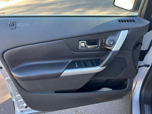 Used 2013 Ford Edge Limited image 23