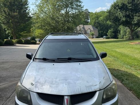 Used 2004 Pontiac Vibe GT w/ Moon And Tunes Value Package FWD image 6