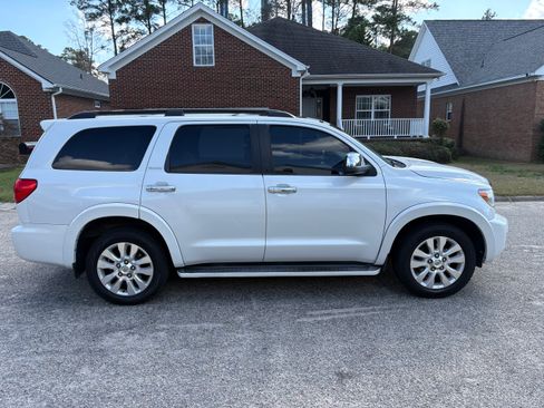 Used 2008 Toyota Sequoia Platinum image 2